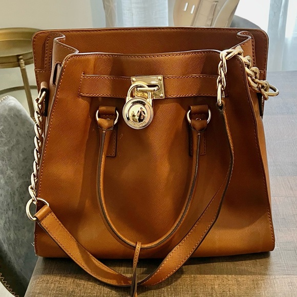Brown Michael Kors bag - Picture 1 of 4